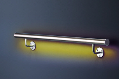 LED Lysdiode-Farve: Gul Led lysdiode-bnd monteret p rustfri gelnderhndliste klar til montering AISI 316 ( ude/inde, udendrs/indendrs, udvendige,indvendige gelndere ) Indbygget lavvolt Diode-LED-lys TrappeGelnder-LED-lys, Sikkerheds-LED-belysning, Indirekte belysning, Lys lige ved hnden ! 