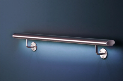 LED Lysdiode-Farve: Hvid Led lysdiode-bnd monteret p rustfri gelnderhndliste klar til montering AISI 316 ( ude/inde, udendrs/indendrs, udvendige,indvendige gelndere ) Indbygget lavvolt Diode-LED-lys TrappeGelnder-LED-lys, Sikkerheds-LED-belysning, Indirekte belysning, Lys lige ved hnden ! 