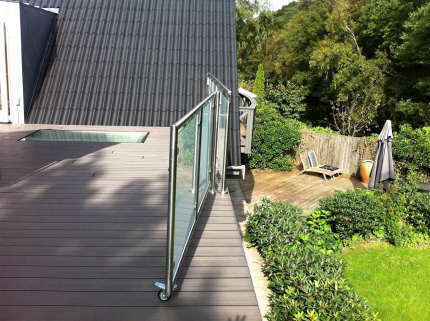 Tag Terrasse Rkvrk i Crosinox Stl + Hvidt Frosted Glas.