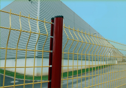 Ikke bare endnu et plast-hegn ! Ny teknologi forener varm galvanisering med epoxy-plast, til en meget bestandig coating af ikke, galvaniserede overflader. Design Panel Hegn DATA 