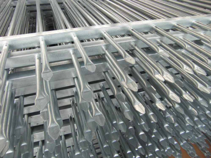 SpecialHegn balusterhegn under produktion