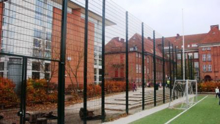 Panelhegn Kan leveres i alle Standard RAL farver.