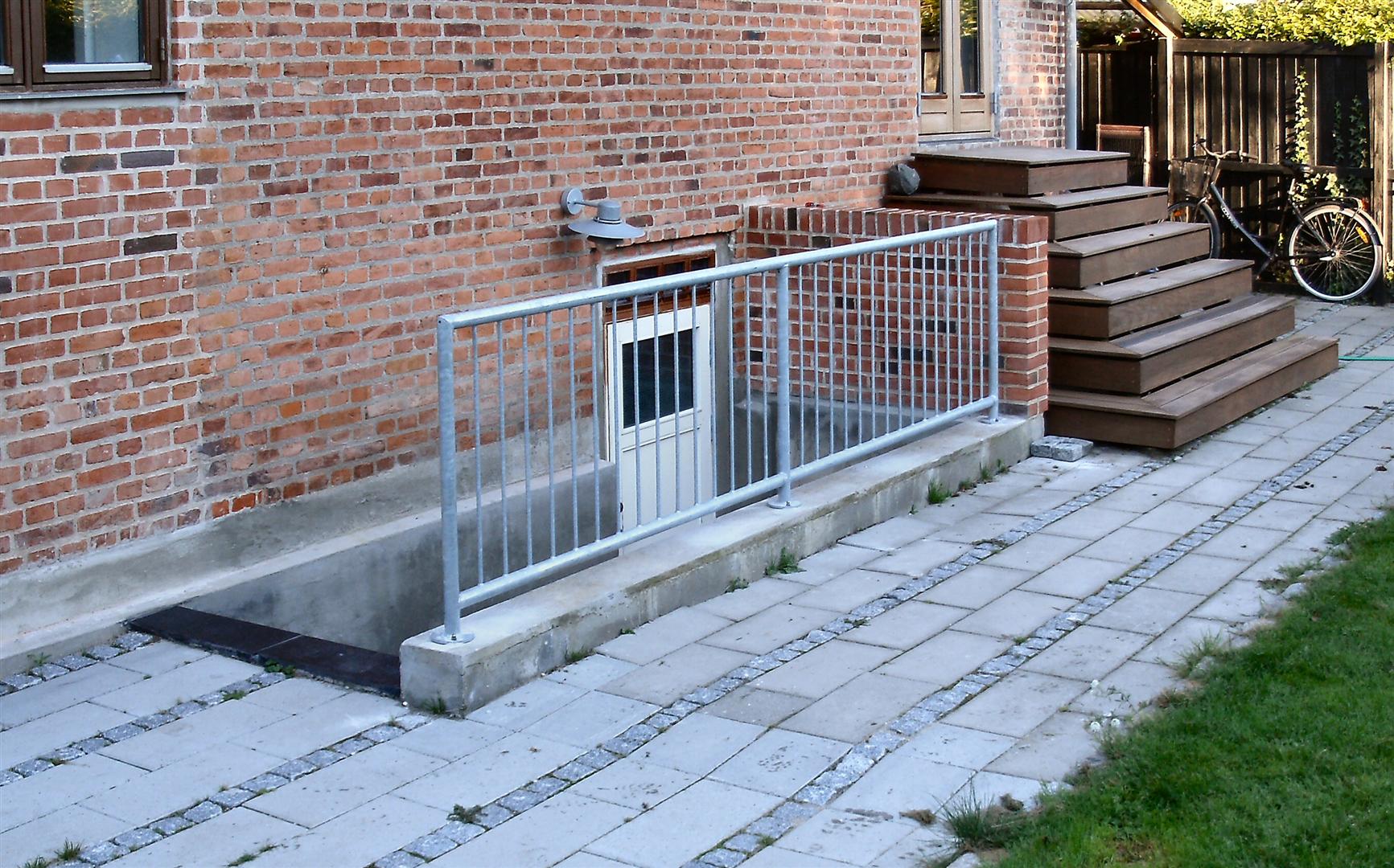 Tyverisikring,vinduesgitter,presse gitter,gitter hegn,montering ...