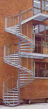 Design modul-spindeltrappe: Flugtvejs-trappe i etage-moduler, tilpasset med etage-reposer. Alt varmt-galvaniseret.