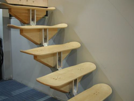 Trappe med trtrin for skateboard entusiasten.