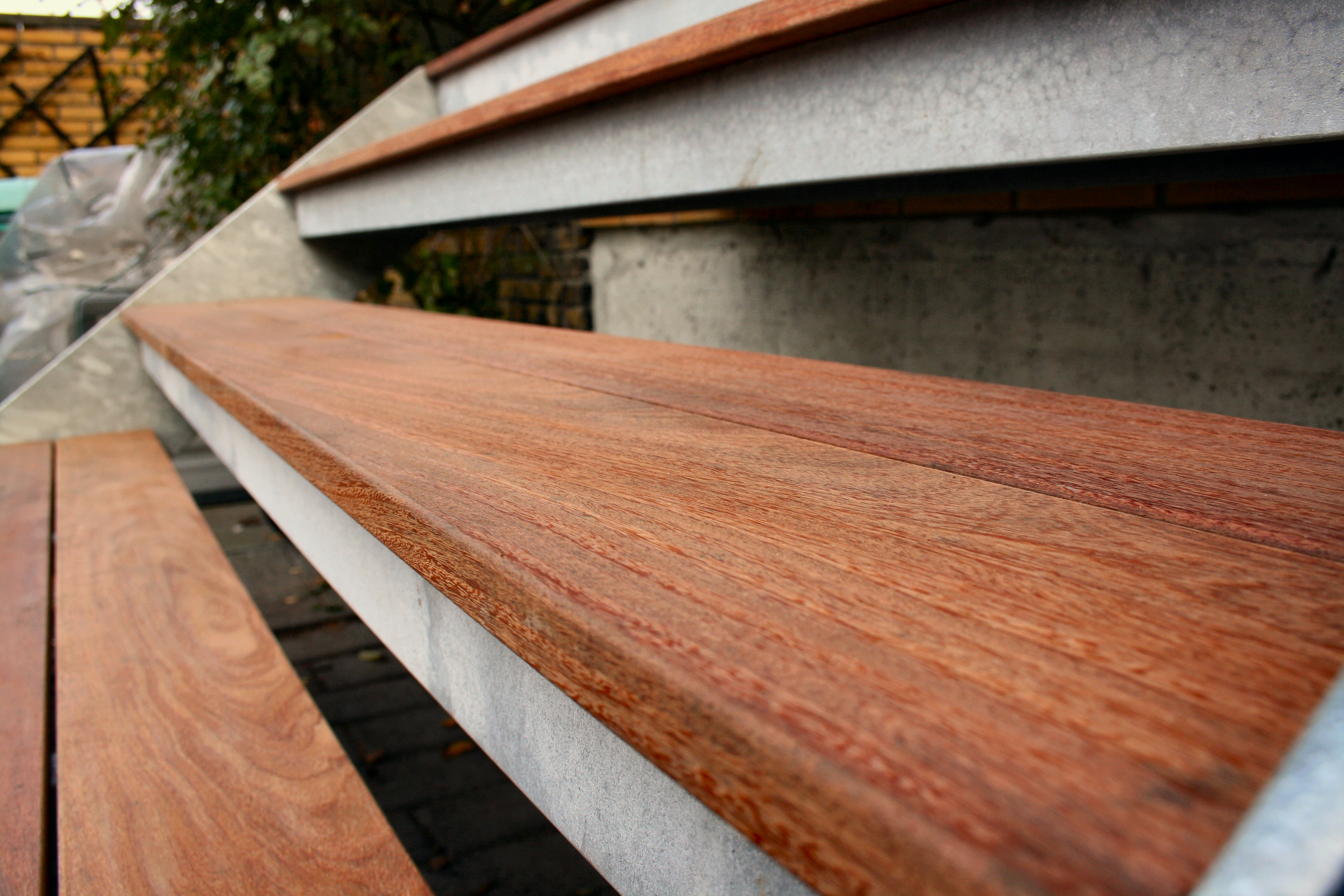 Terrassetrappe,udendørs ståltrappe,galvaniseret,terrasse trappe,m ... Mahogni planker