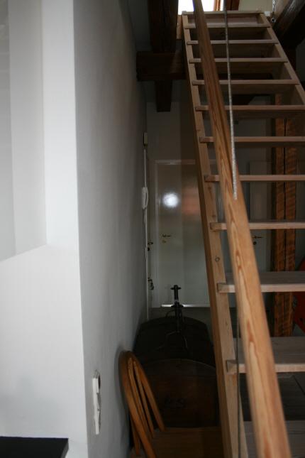 Trappehåndliste: Stålwire ophæng af trappe gelænder, håndliste.