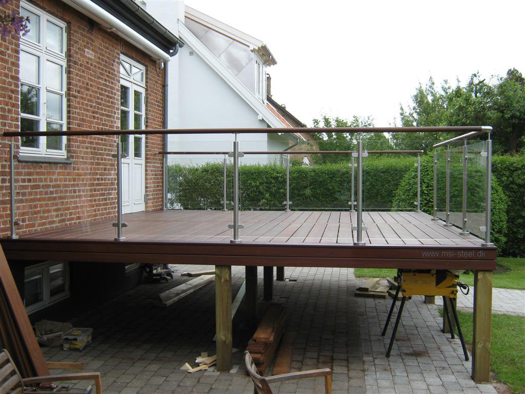 RÃkvÃrk:terrasse,gelænder i rustfrit stÃ¥l og glas til terrasse ... Plankebord drivtømmer